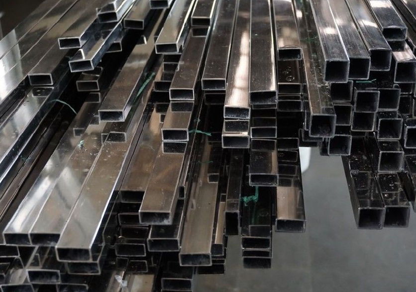 Q500D無(wú)縫方管是什么材質(zhì)